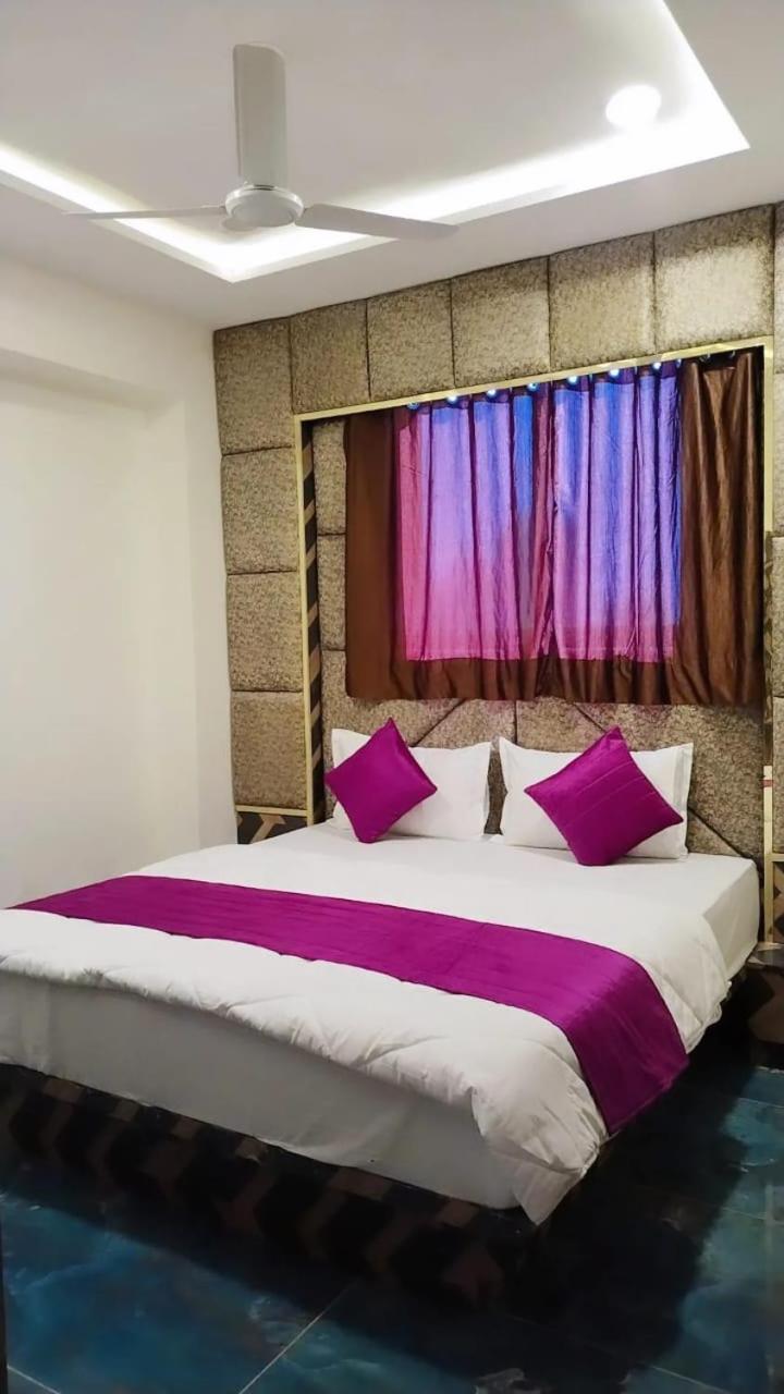 Hotel Karnavati Αχμπανταμπάντ Εξωτερικό φωτογραφία