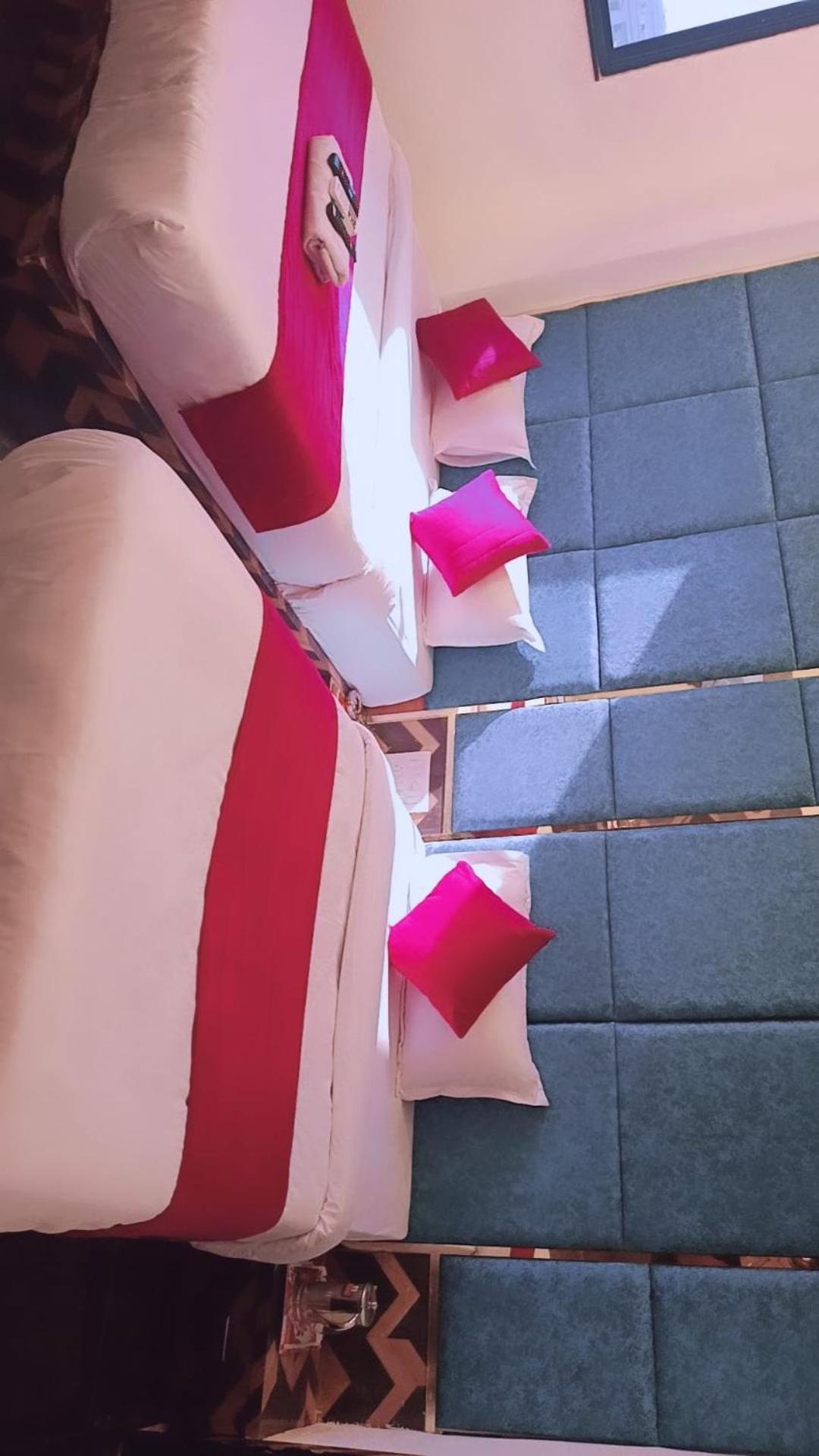 Hotel Karnavati Αχμπανταμπάντ Εξωτερικό φωτογραφία