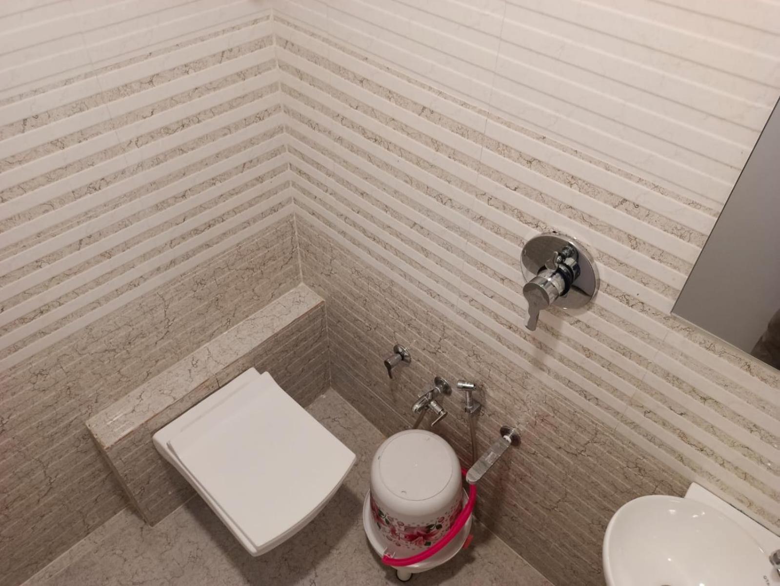 Hotel Karnavati Αχμπανταμπάντ Εξωτερικό φωτογραφία
